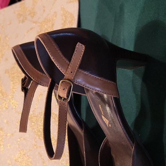 Easy Spirit Smart Shoe Sexy Ankle Straps Heels sz 6.5 Office Business - Picture 3 of 9